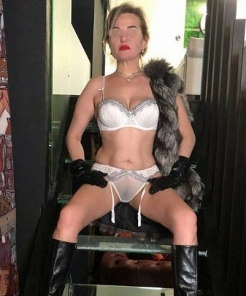 Любовь, 52 года, 2 размер груди